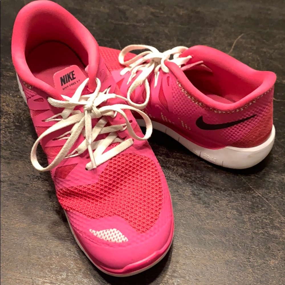 7Y Nike Free 5.0